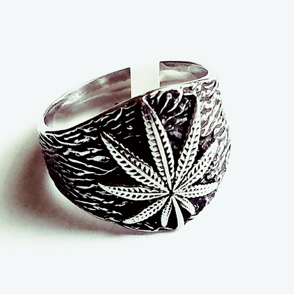 RASTA Ring